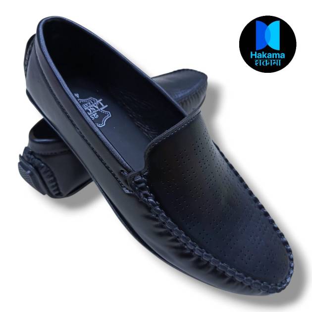Trendy Black Loafer